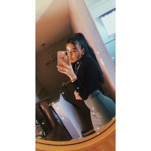 Meet your Posher, Keila